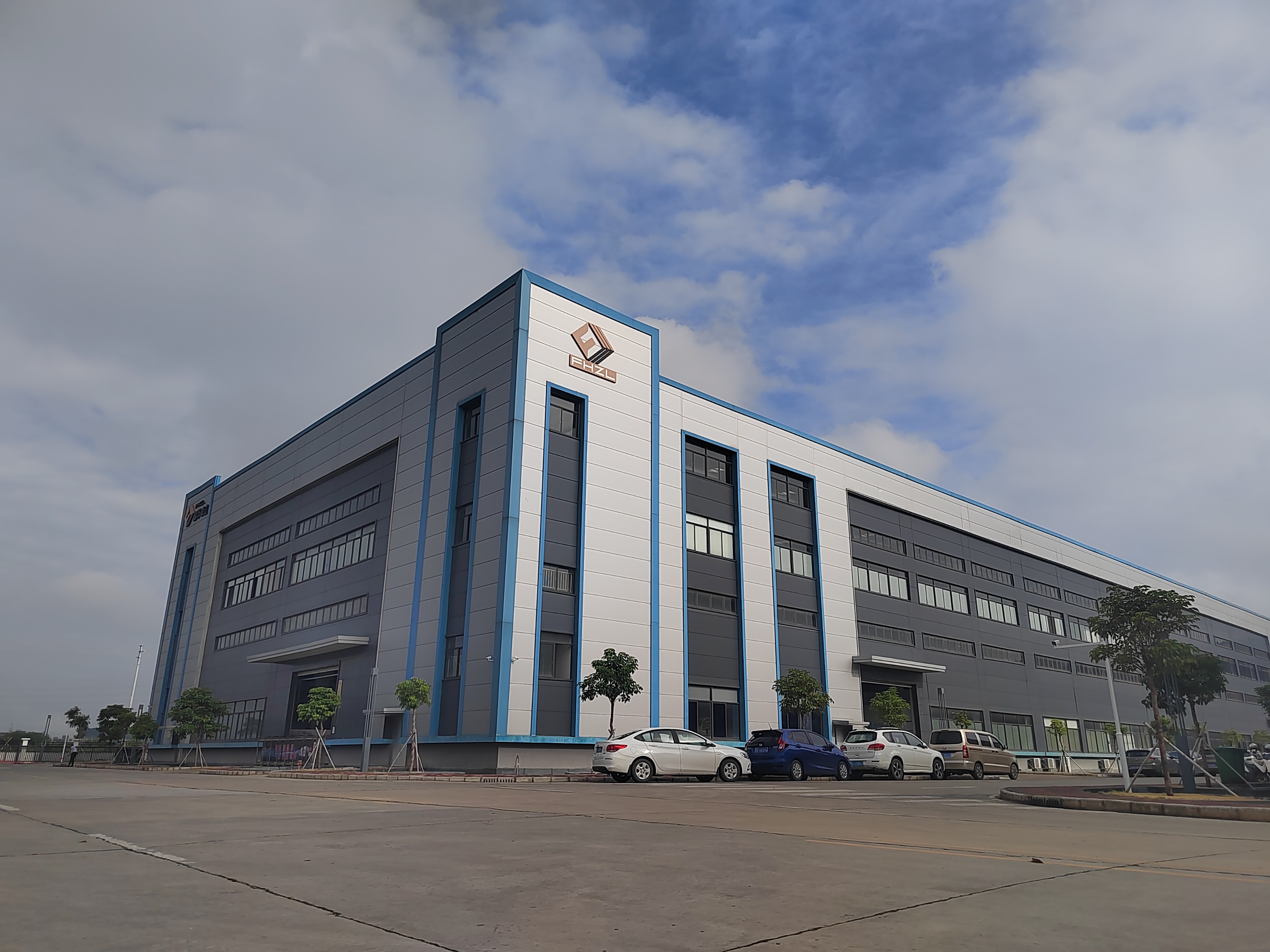 工業(yè)級(jí)3D打印機(jī)：如何悄無聲息地改變你的工廠未來